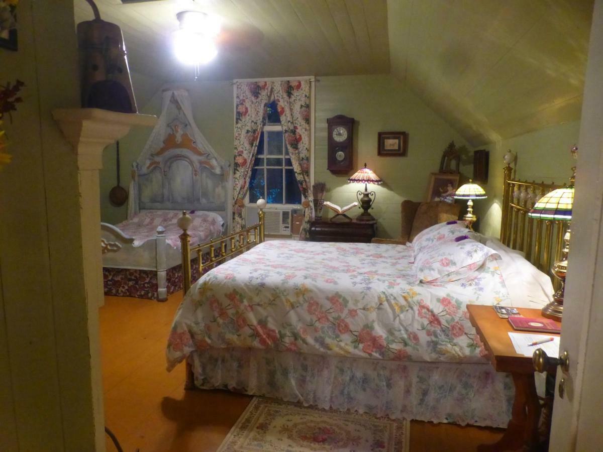 Mulberry Lavender Farm And B&B Extérieur photo